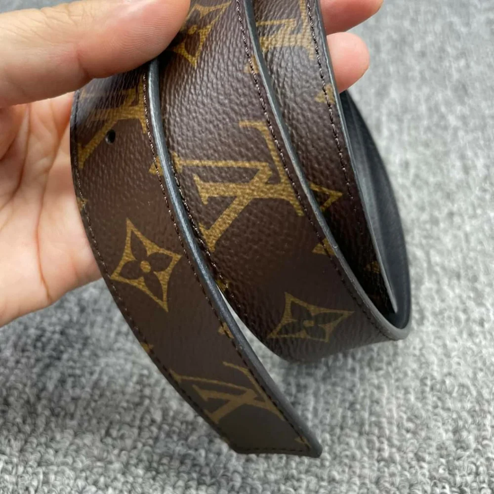 100% Authentic Louis Vuitton Leather Belt - Picture 3 of 7